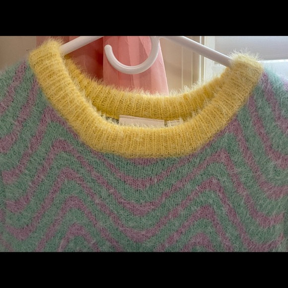 Ragged Priest fuzzy crop top - Picture 4 of 4